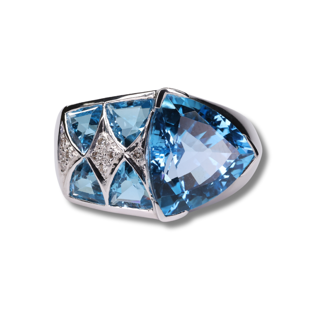 Ocean's Aquamarine Ring