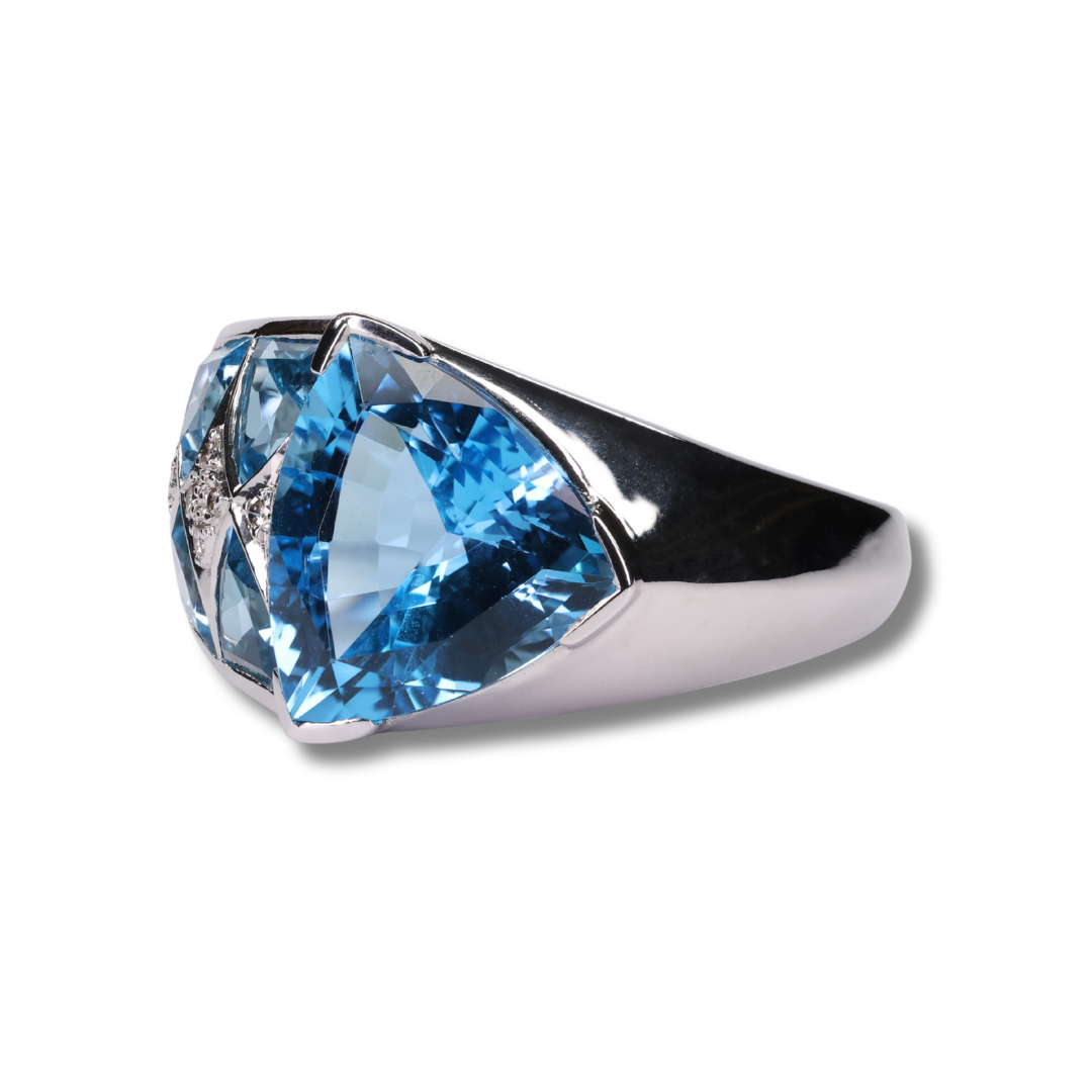 Ocean's Aquamarine Ring